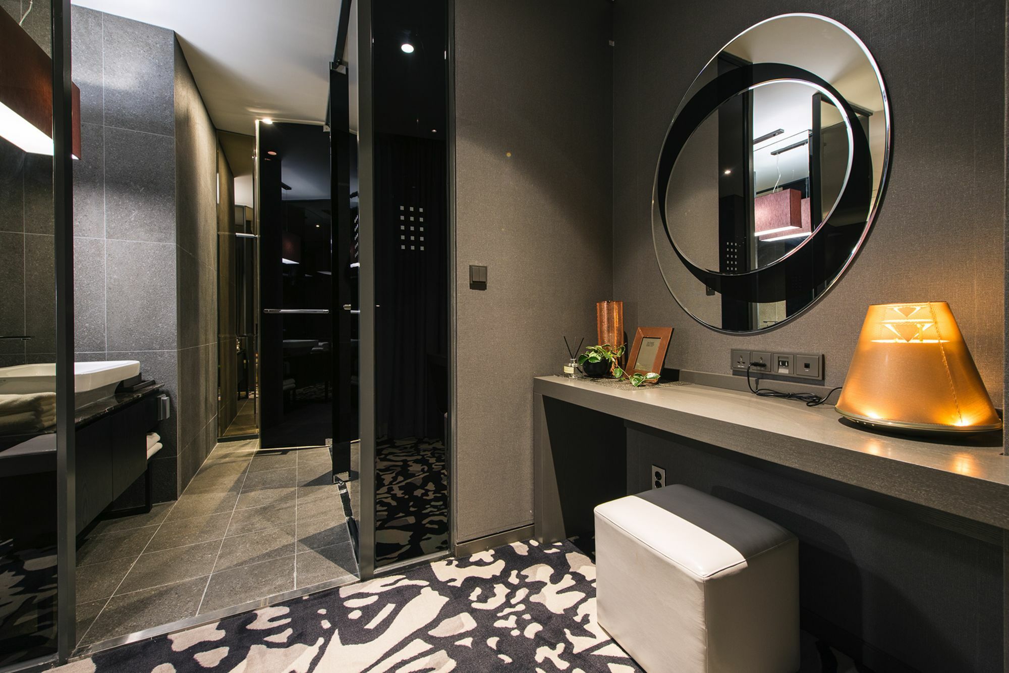 Best Louis Hamilton Hotel Changwon Esterno foto